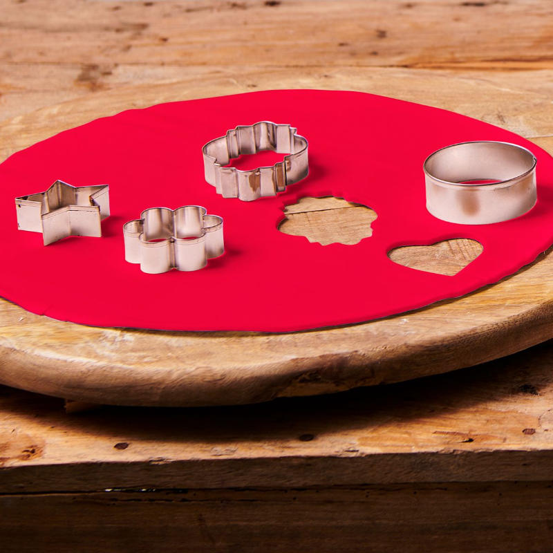 Kindergeburtstag-Funcakes_Fondant_ausgerollt_Rot_2