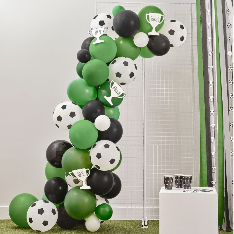 Kindergeburtstag-Ballonbogen_Fussball_2_1