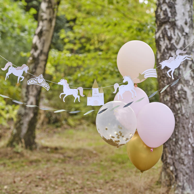Kindergeburtstag-Girlande_Prinzessinenschloss_1