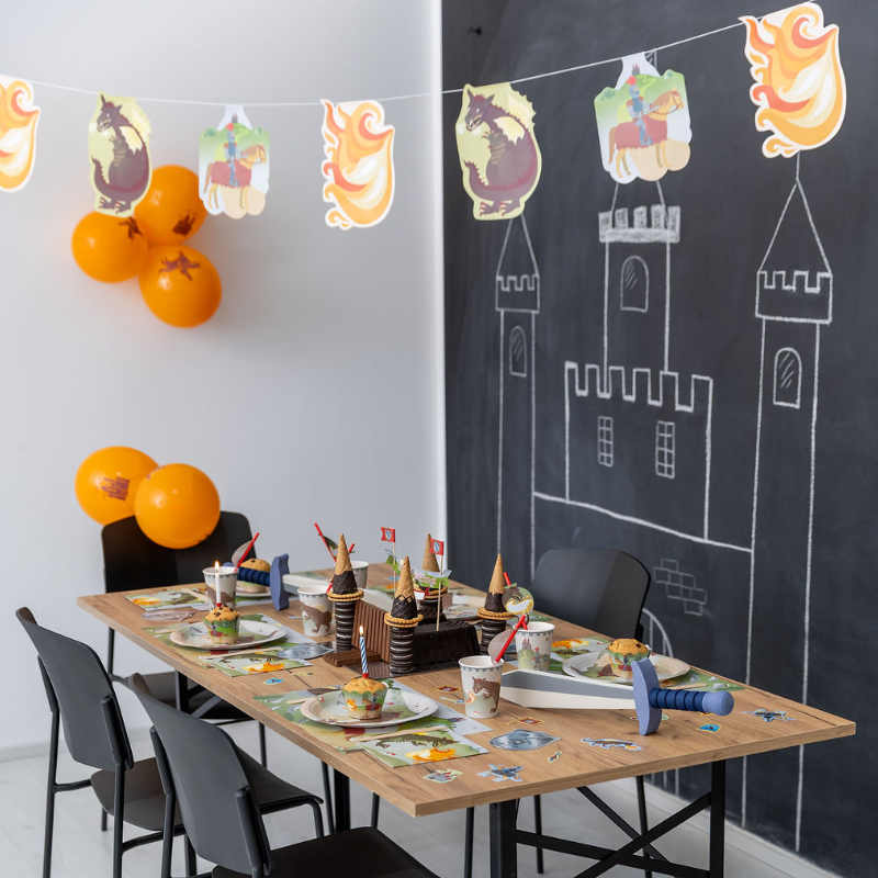 kinderparty Wimpelkette_DracheRitter_mood2