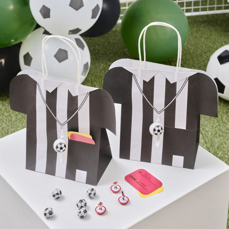 Kindergeburtstag-Partytuten-Fussball-2