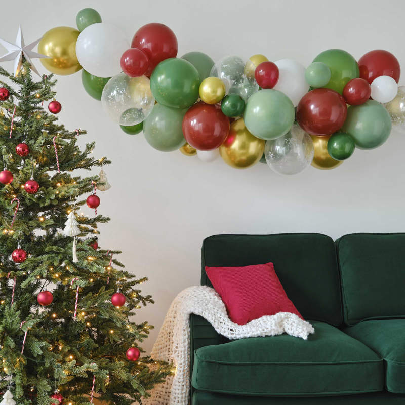 Kindergeburtstag-Ballonbogen_Gruen_Rot_Gold_1