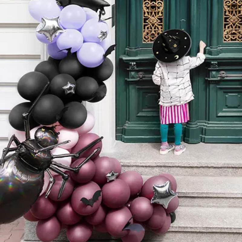 Kindergeburtstag-Ballonbogen_Halloween_Spinne_und_Fledermaus_2